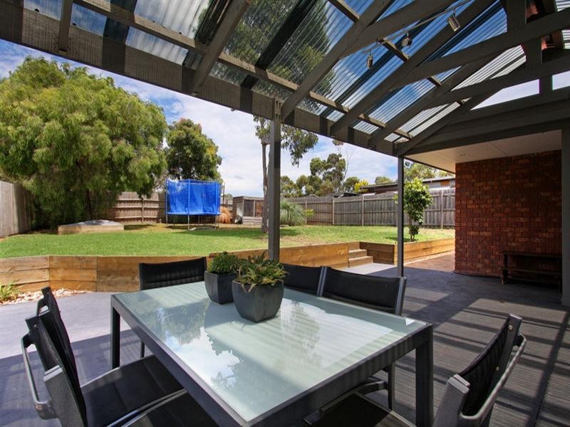 3 Fenton Avenue, Rosebud VIC 3939