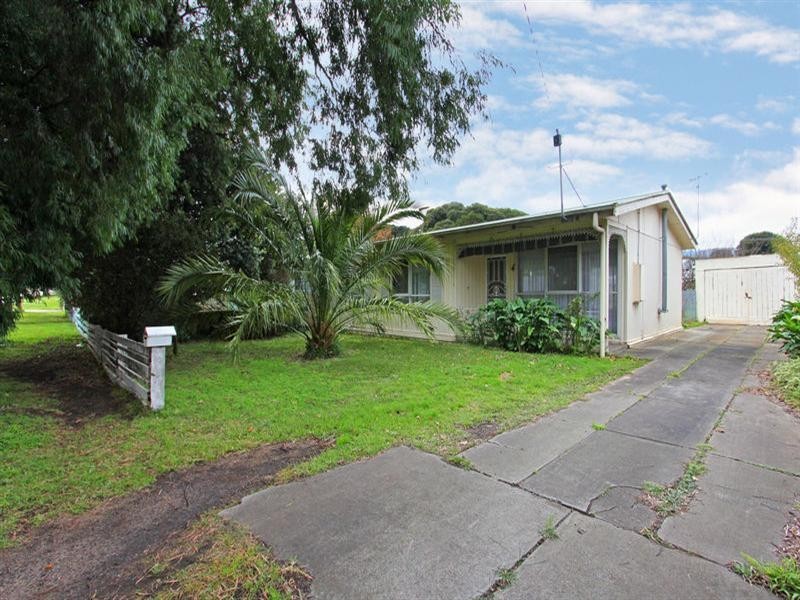 77 Rosebud Parade, Rosebud VIC 3939