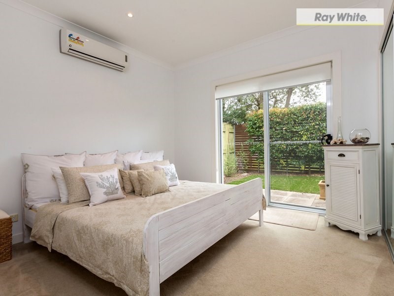 4/4 Fourth Avenue, Rosebud VIC 3939