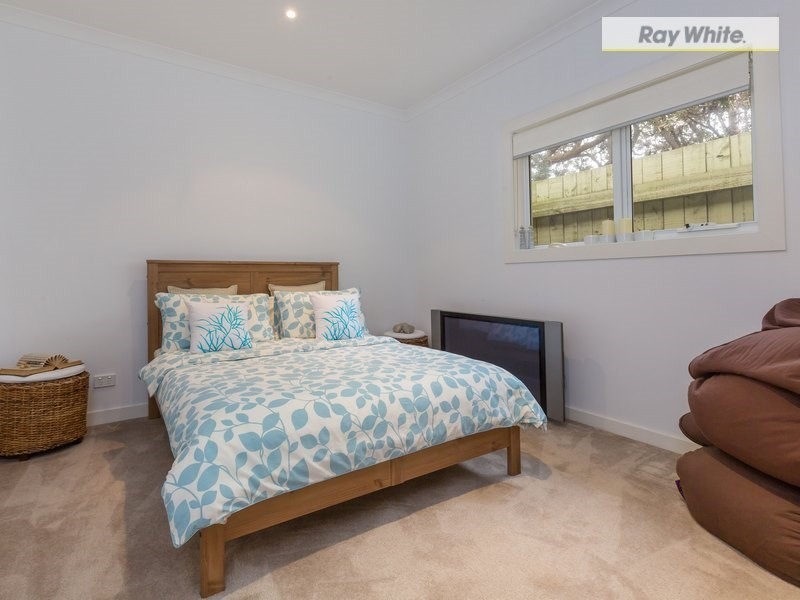 4/4 Fourth Avenue, Rosebud VIC 3939