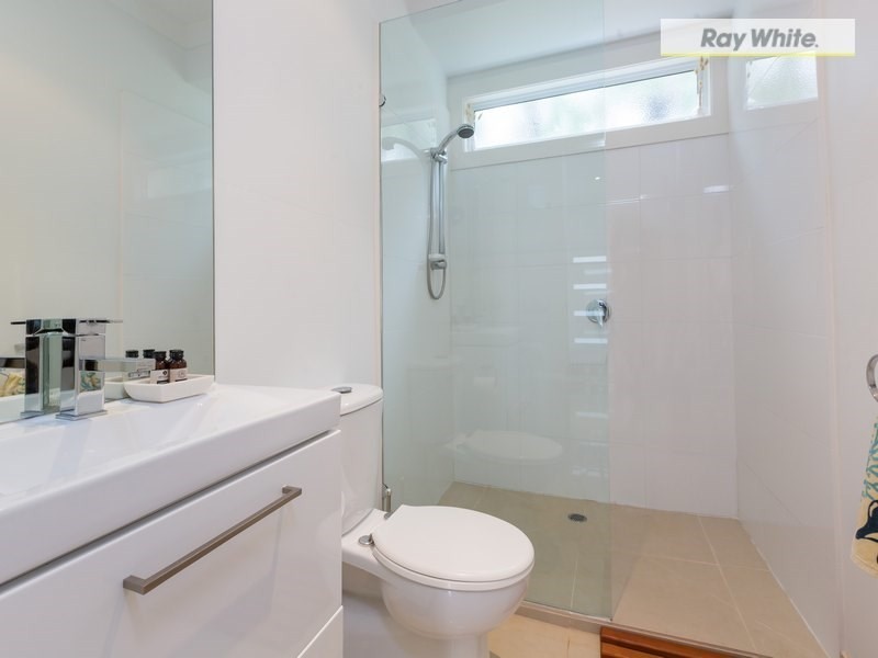 4/4 Fourth Avenue, Rosebud VIC 3939