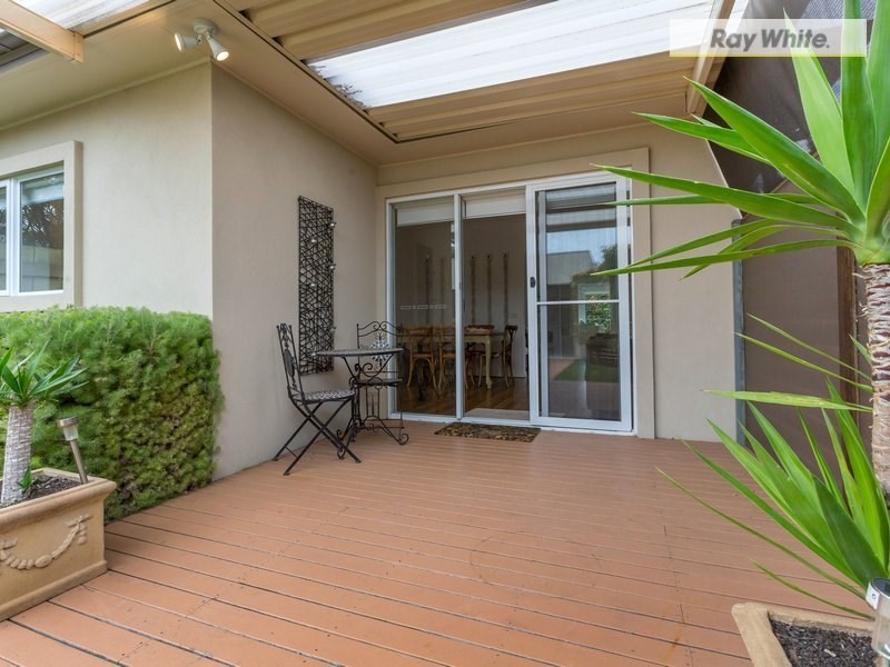 4/4 Fourth Avenue, Rosebud VIC 3939