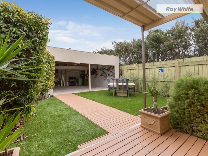 4/4 Fourth Avenue, Rosebud VIC 3939