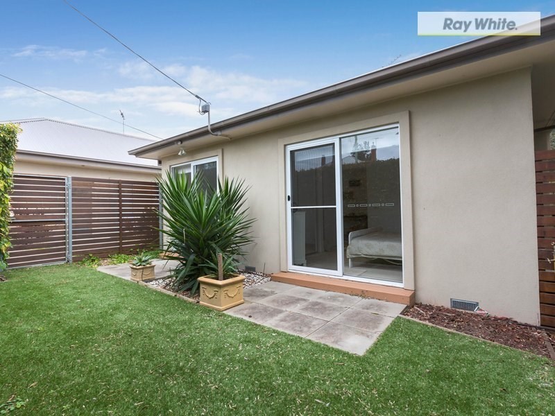 4/4 Fourth Avenue, Rosebud VIC 3939