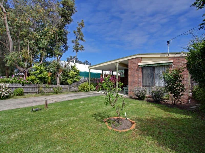146 Sixth Avenue, Rosebud VIC 3939