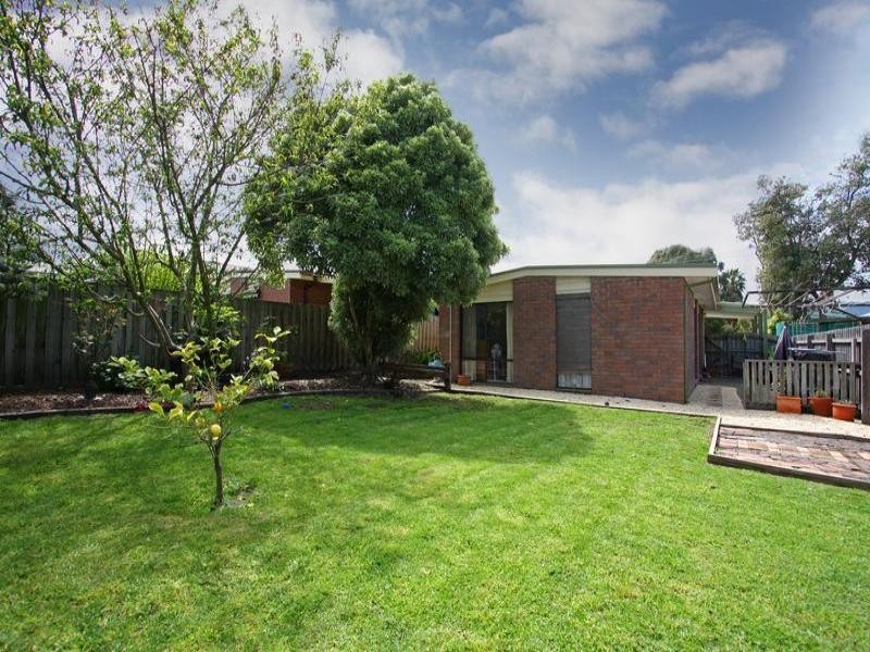 146 Sixth Avenue, Rosebud VIC 3939