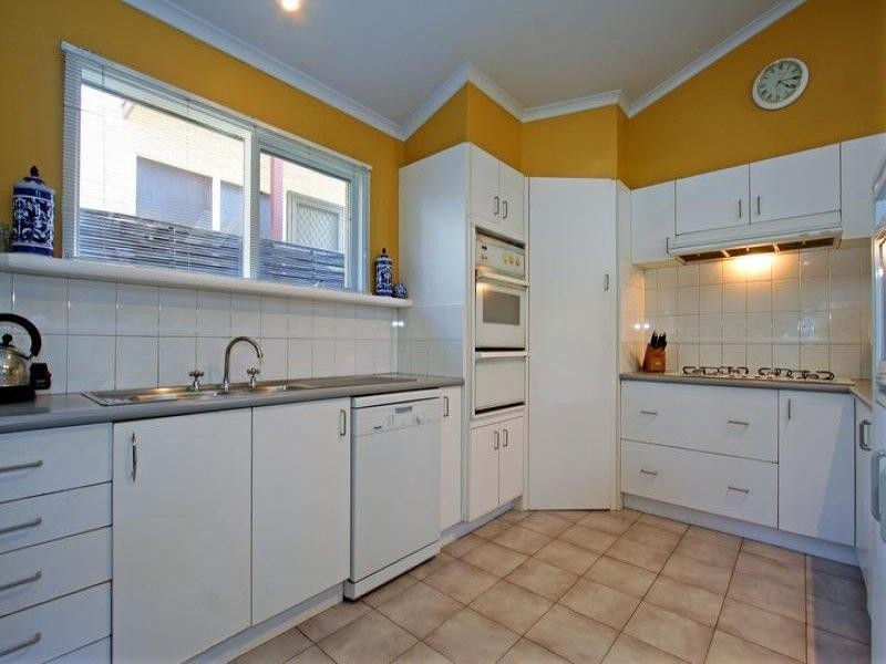 2 Tern Avenue, Rosebud VIC 3939