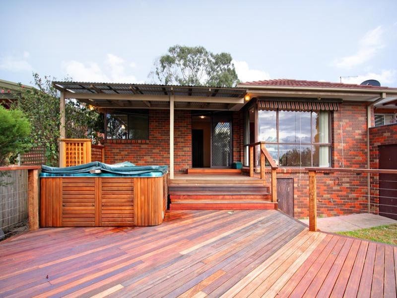 8 Dahlia Street, Dromana VIC 3936