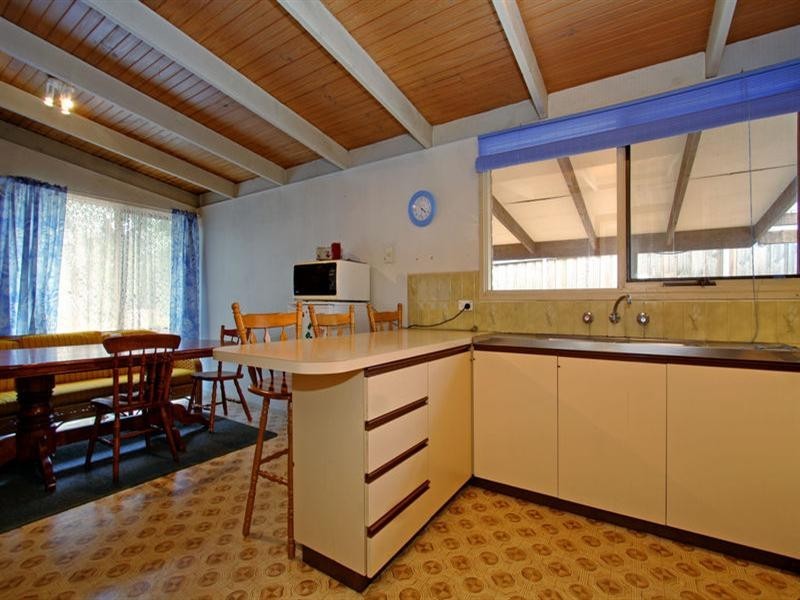 24 Cleeland Court, Rosebud VIC 3939