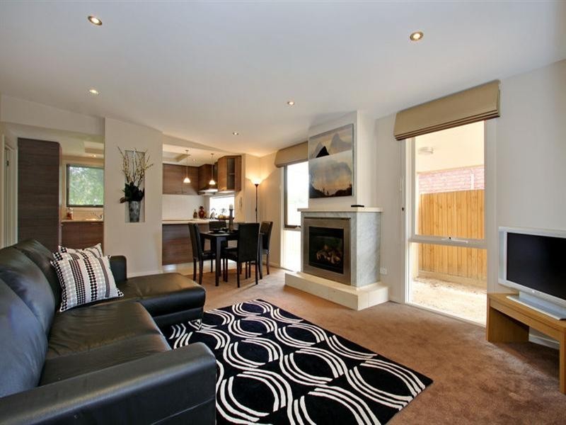 68 Fairway Grove, Rosebud VIC 3939