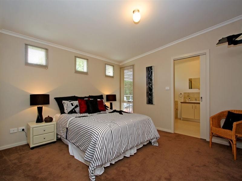 68 Fairway Grove, Rosebud VIC 3939