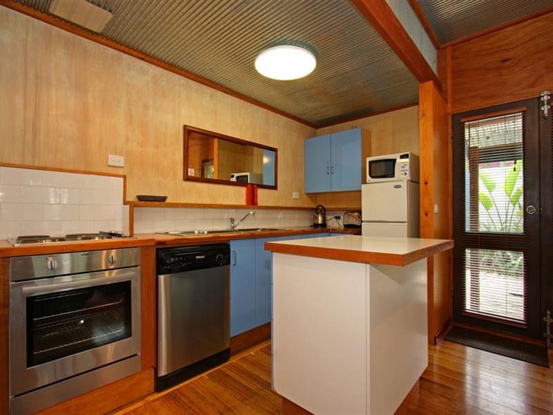 27 Foam Street, Rosebud VIC 3939