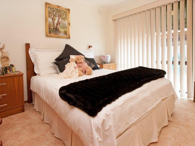 5 Ella Crescent, Rosebud VIC 3939