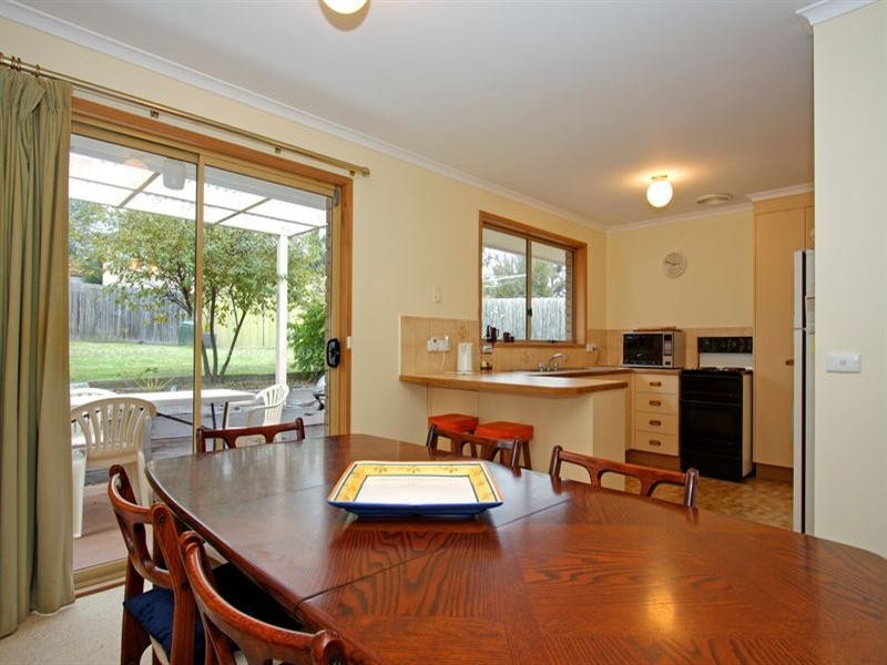 9 Allambi Avenue, Rosebud West VIC 3940