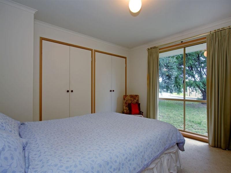 9 Allambi Avenue, Rosebud West VIC 3940