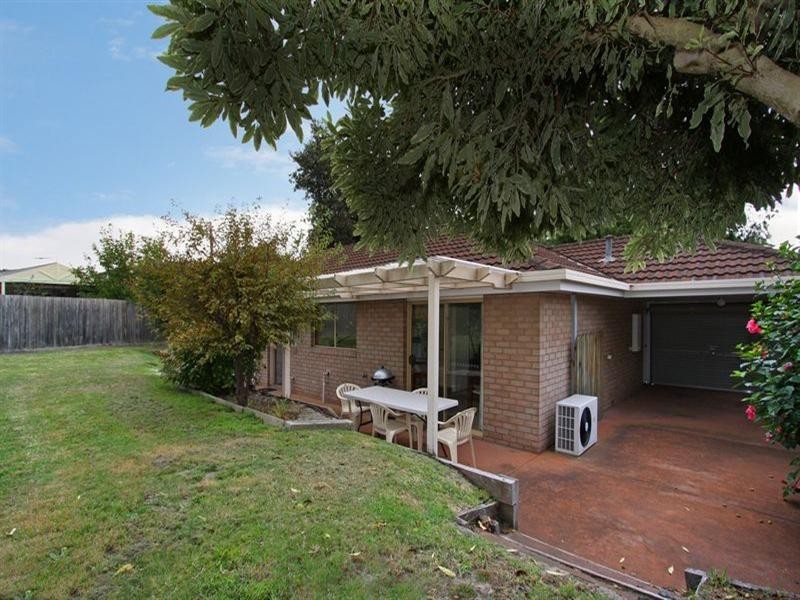 9 Allambi Avenue, Rosebud West VIC 3940