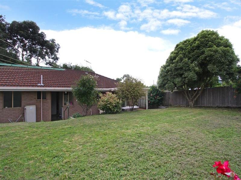 9 Allambi Avenue, Rosebud West VIC 3940