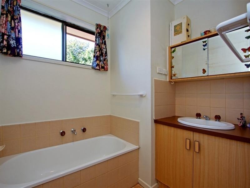 44 Hove Road, Rosebud VIC 3939