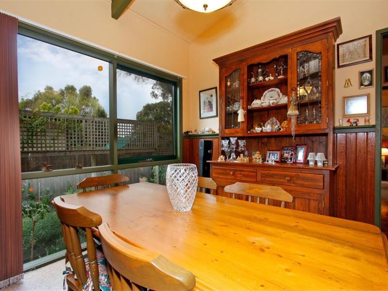 23 Barragowa Drive, Rosebud West VIC 3940