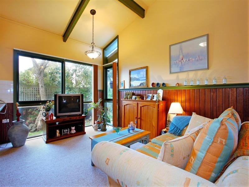 23 Barragowa Drive, Rosebud West VIC 3940