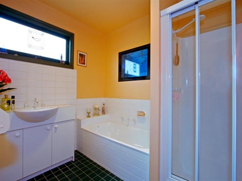 23 Barragowa Drive, Rosebud West VIC 3940