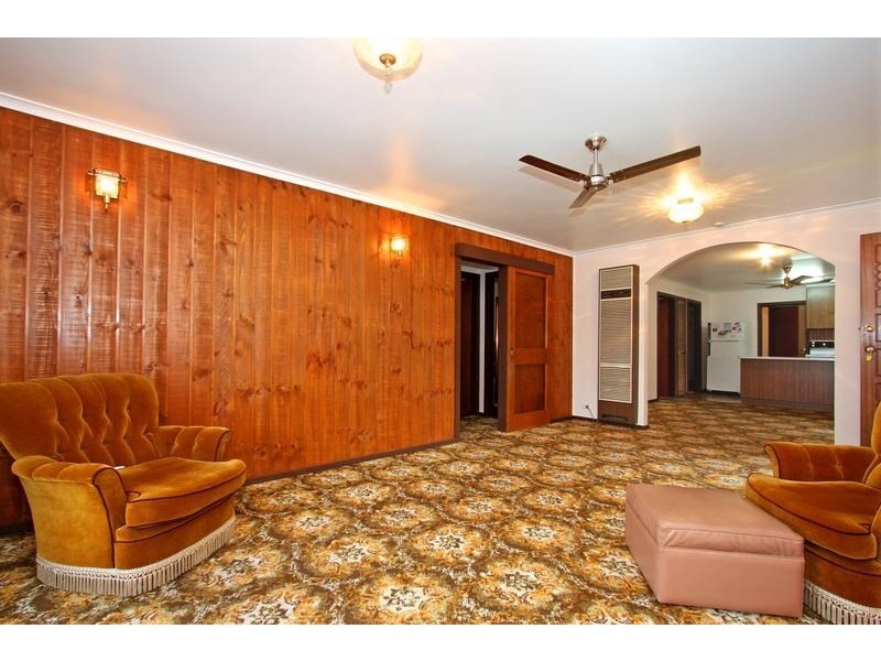 28 Chatfield Avenue, Rosebud West VIC 3940