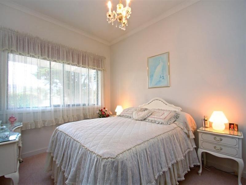 16 Ocean Street, Rosebud VIC 3939