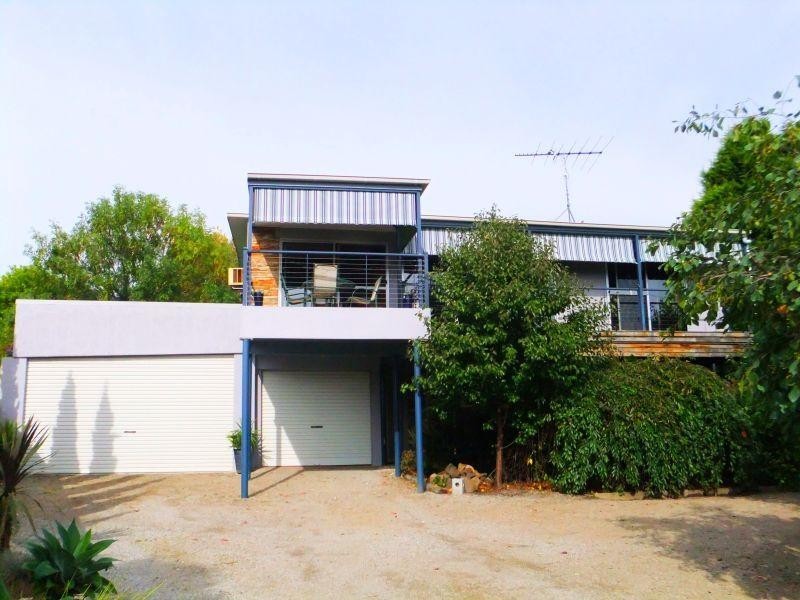 3 Hillman Avenue, Mccrae VIC 3938