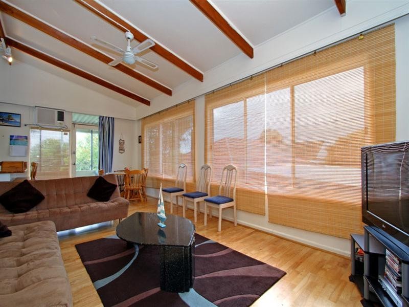 43 Fifth Avenue, Rosebud VIC 3939