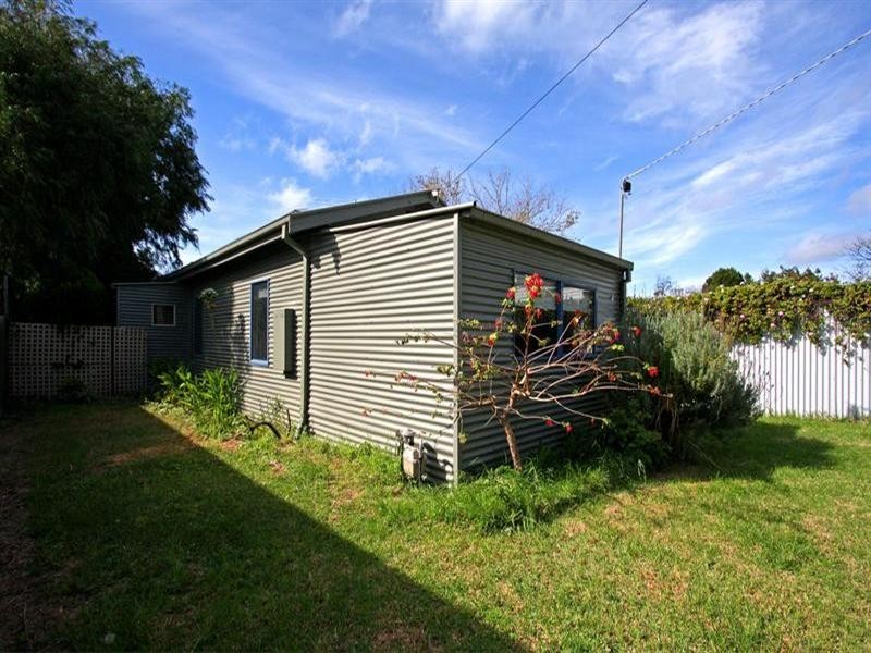 4 Gipps Street, Rosebud VIC 3939