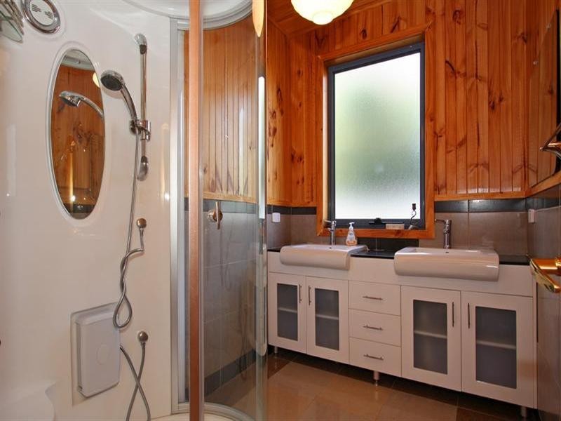 4 Gipps Street, Rosebud VIC 3939