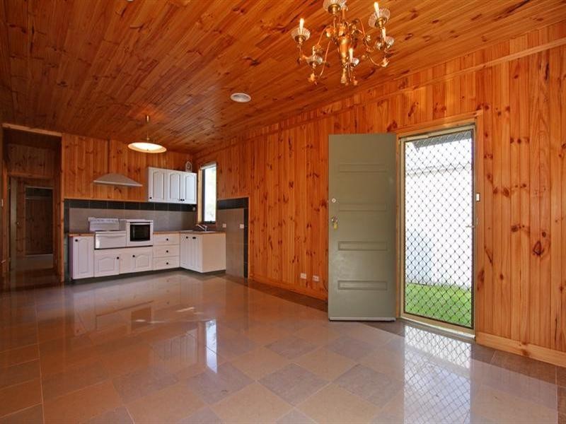 4 Gipps Street, Rosebud VIC 3939