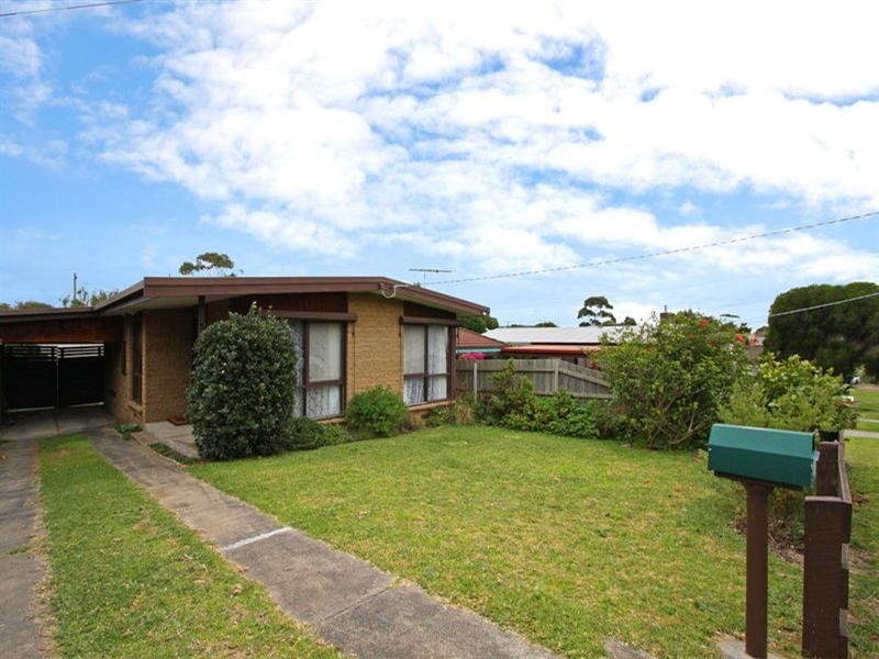 46 Sixth Avenue, Rosebud VIC 3939