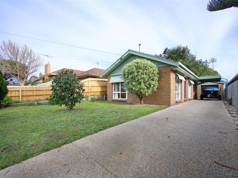 16 Second Avenue, Rosebud VIC 3939