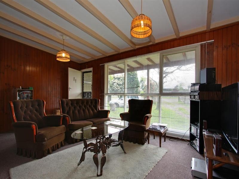 15 Greenhood Crescent, Rosebud West VIC 3940