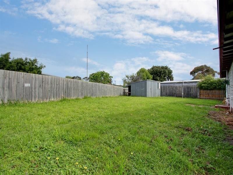 15 Greenhood Crescent, Rosebud West VIC 3940