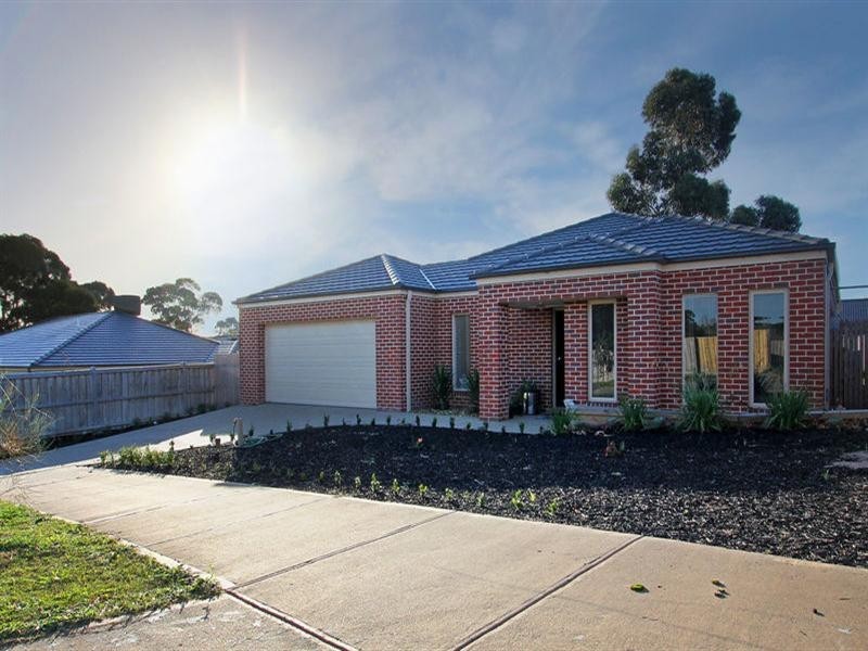 3 Crestwood Drive, Rosebud VIC 3939