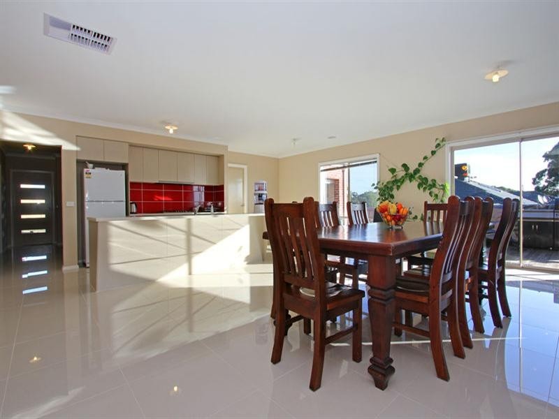 3 Crestwood Drive, Rosebud VIC 3939