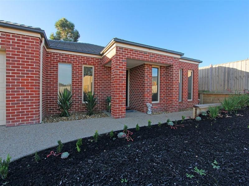 3 Crestwood Drive, Rosebud VIC 3939
