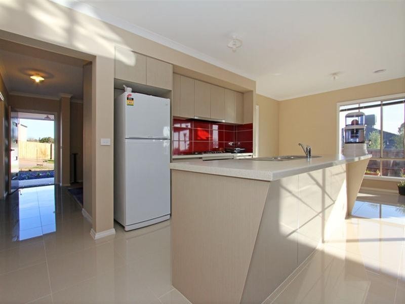 3 Crestwood Drive, Rosebud VIC 3939