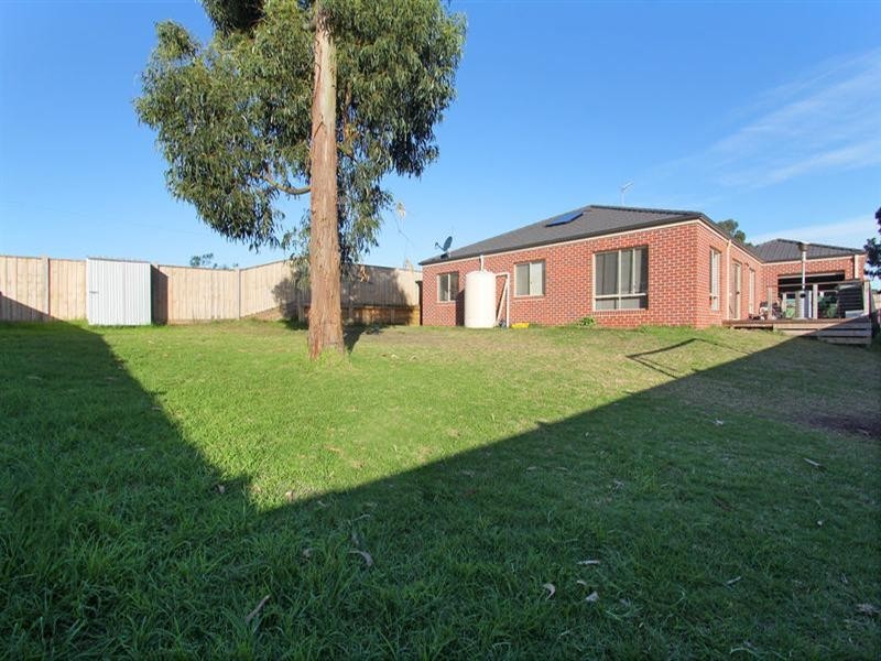 3 Crestwood Drive, Rosebud VIC 3939