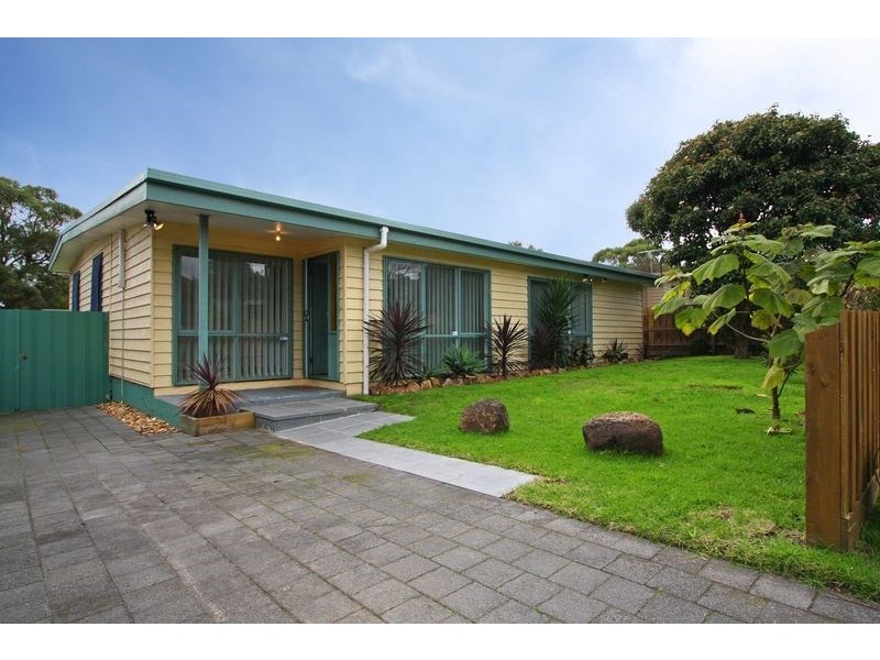 12 Burunda Road, Rosebud VIC 3939