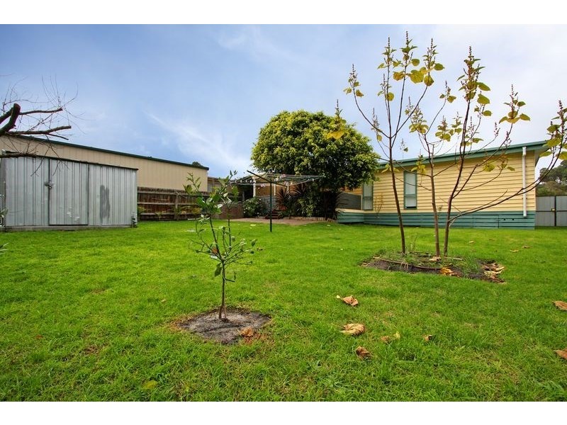 12 Burunda Road, Rosebud VIC 3939