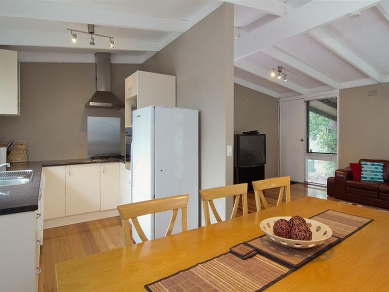 8 Kennington Road, Rosebud VIC 3939