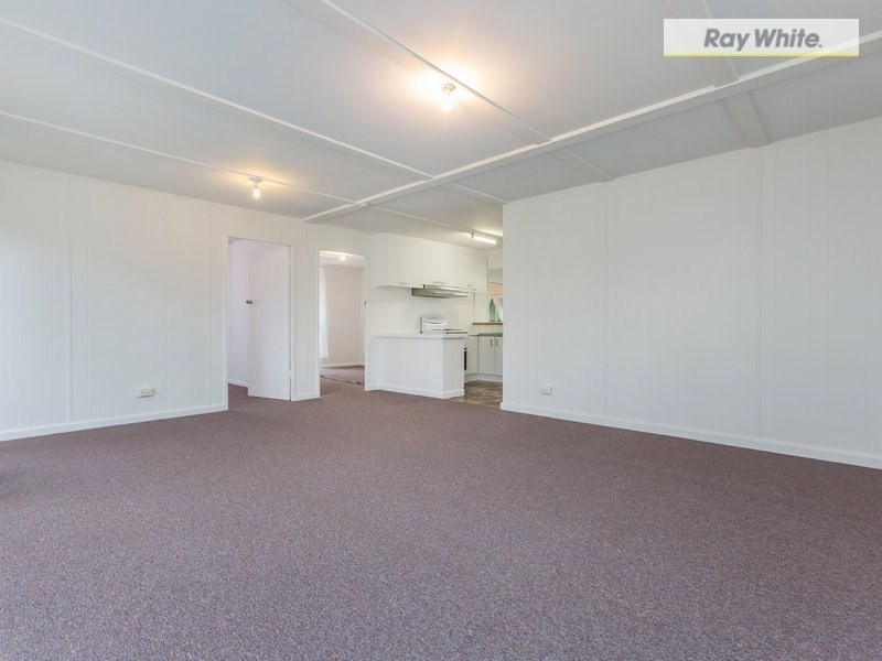 12 Leisure Way North, Rosebud VIC 3939