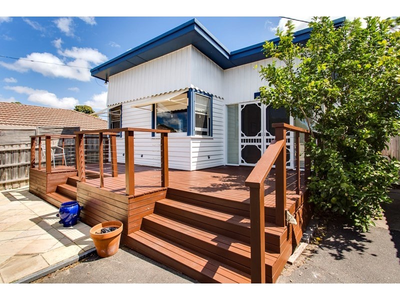 44 Fifth Avenue, Rosebud VIC 3939