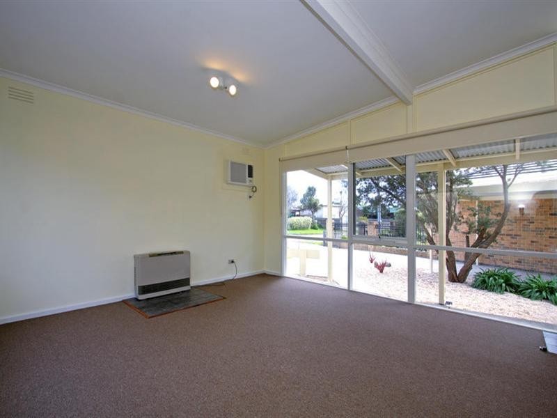 11 Madura Street, Rosebud VIC 3939