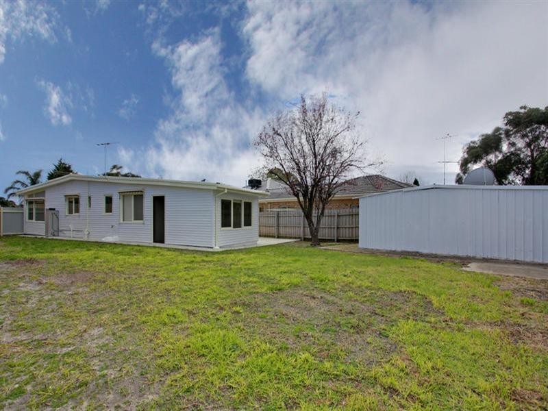 11 Madura Street, Rosebud VIC 3939