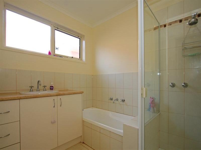 114 Sixth Avenue, Rosebud VIC 3939