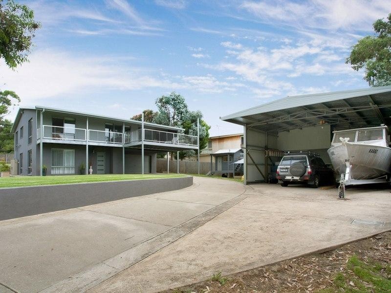 18 Hillman Avenue, Mccrae VIC 3938